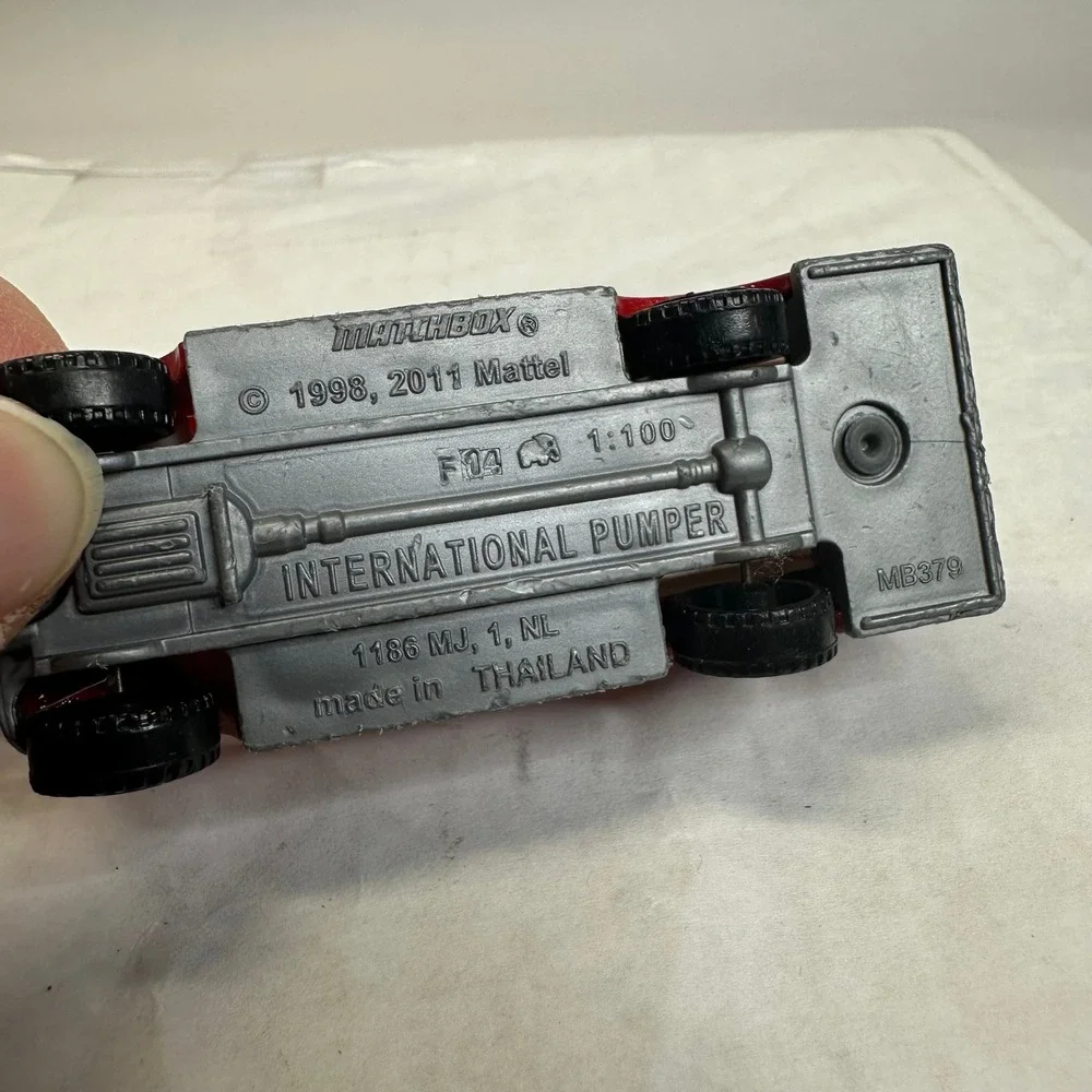 Matchbox International Pumper Fire‎ Truck Red Diecast 1100 Scale MB379